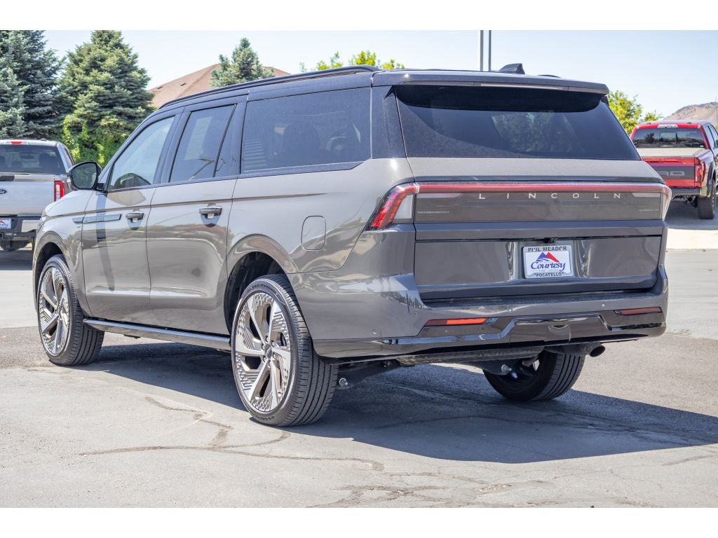 2025 Lincoln Navigator L Black Label