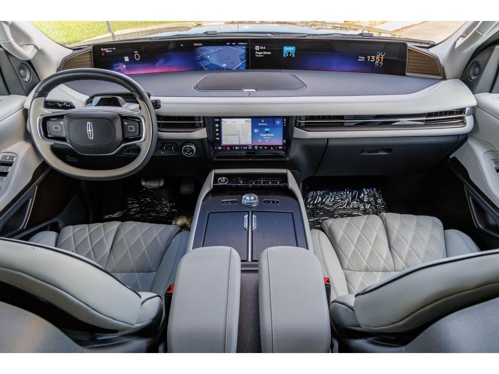 2025 Lincoln Navigator L Black Label