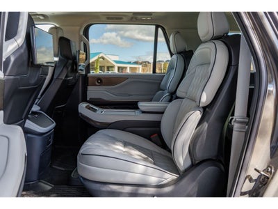 2025 Lincoln Navigator L Black Label