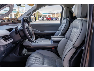 2025 Lincoln Navigator L Black Label