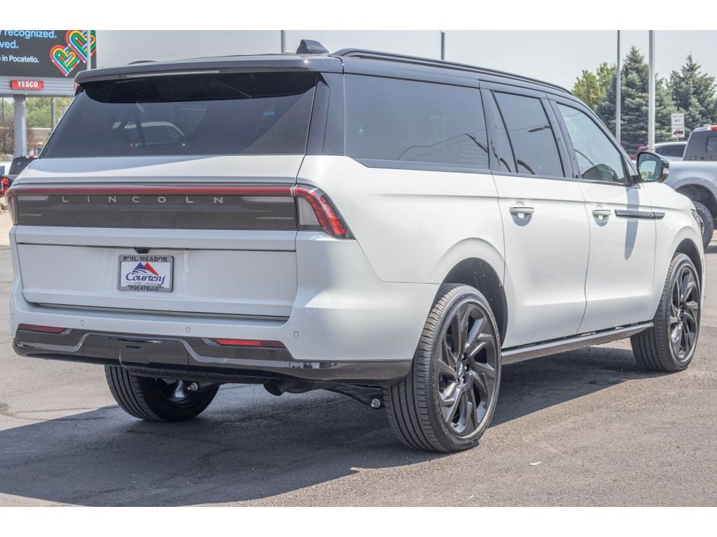 2026 Lincoln Navigator L Black Label