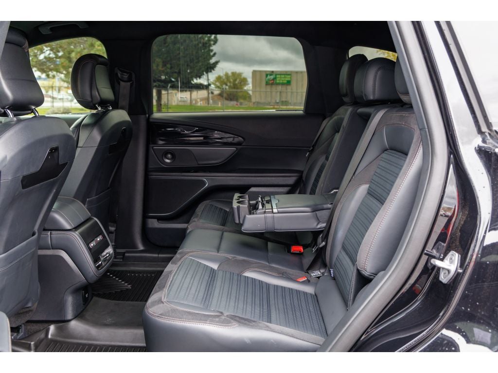 2024 Lincoln Nautilus Reserve