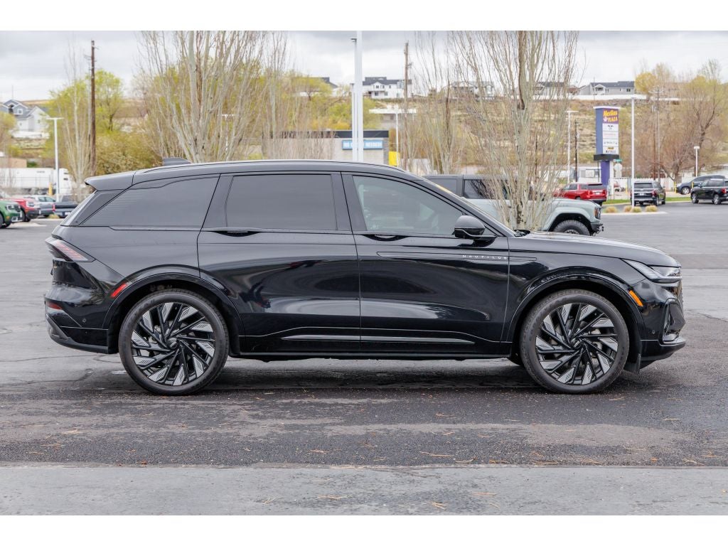 2024 Lincoln Nautilus Reserve