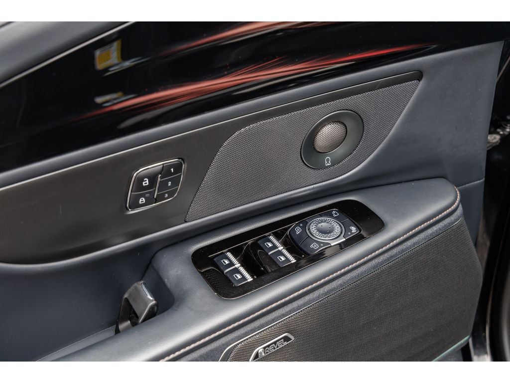 2024 Lincoln Nautilus Reserve