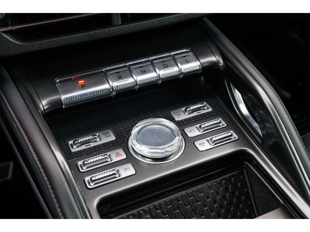 2024 Lincoln Nautilus Reserve