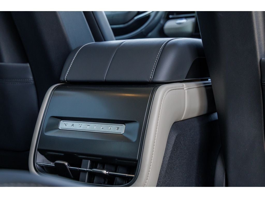 2024 Lincoln Nautilus Reserve