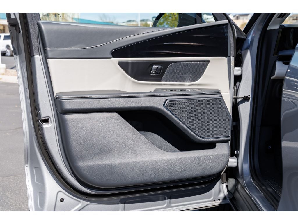 2024 Lincoln Nautilus Reserve