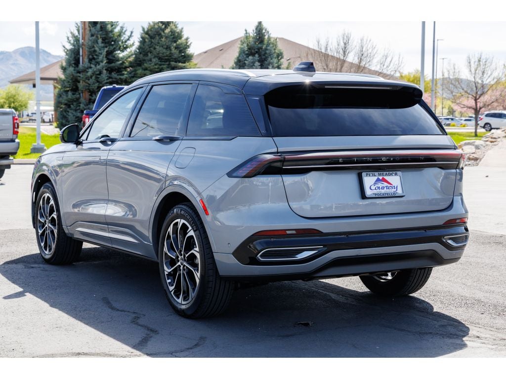 2024 Lincoln Nautilus Reserve