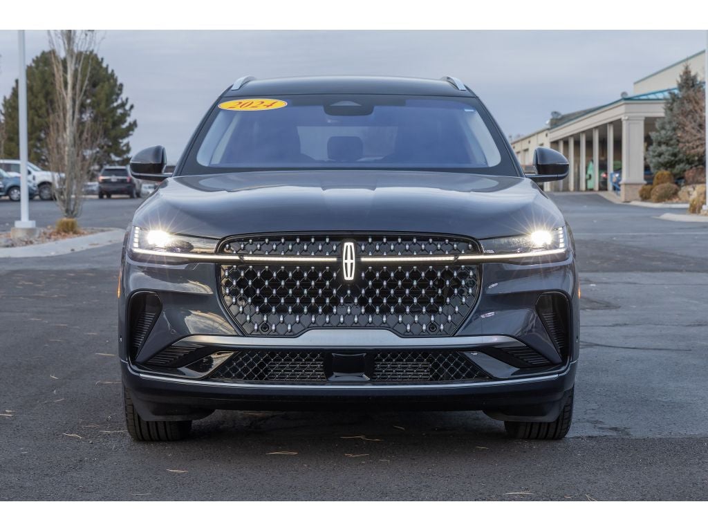 2024 Lincoln Nautilus Reserve