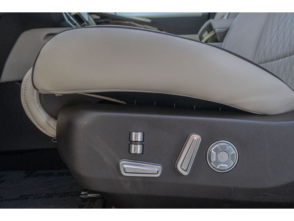 2025 Lincoln Nautilus Black Label