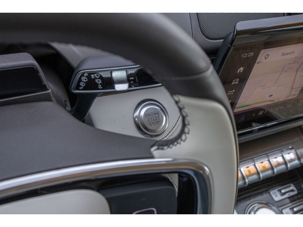 2025 Lincoln Nautilus Black Label
