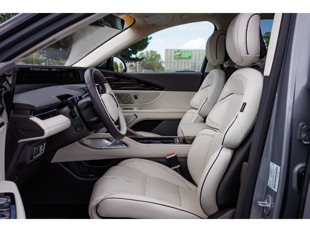 2025 Lincoln Nautilus Black Label