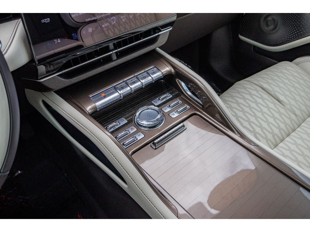 2025 Lincoln Nautilus Black Label