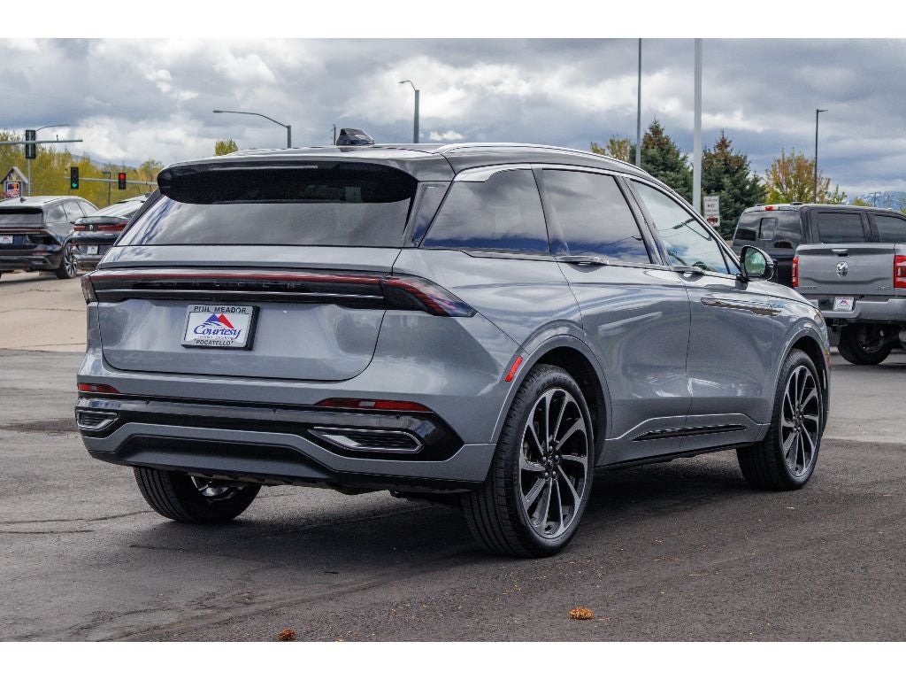 2025 Lincoln Nautilus Black Label