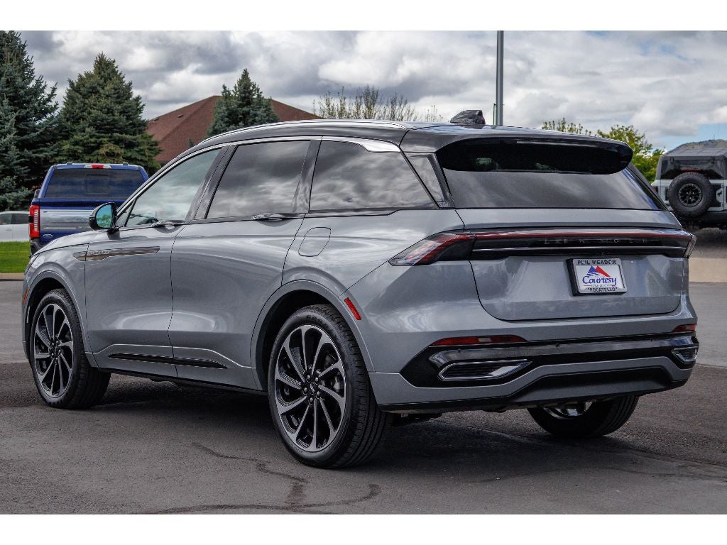 2025 Lincoln Nautilus Black Label