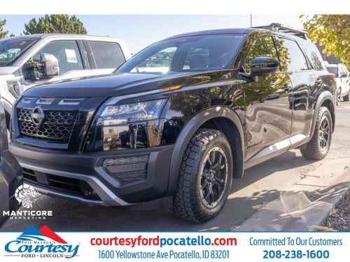 2025 Nissan Pathfinder SV