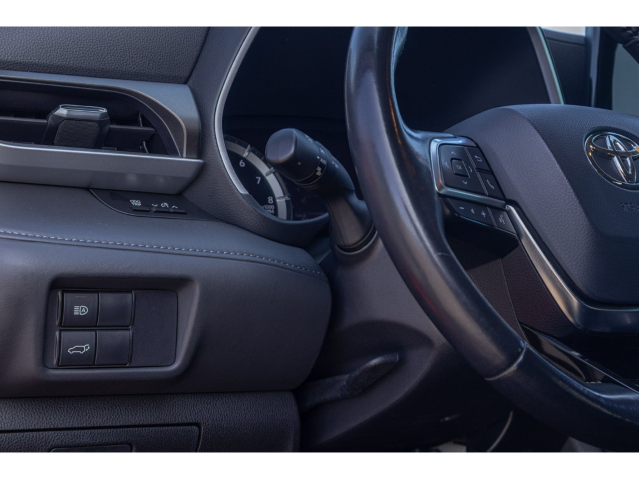 2020 Toyota Highlander XLE Nav
