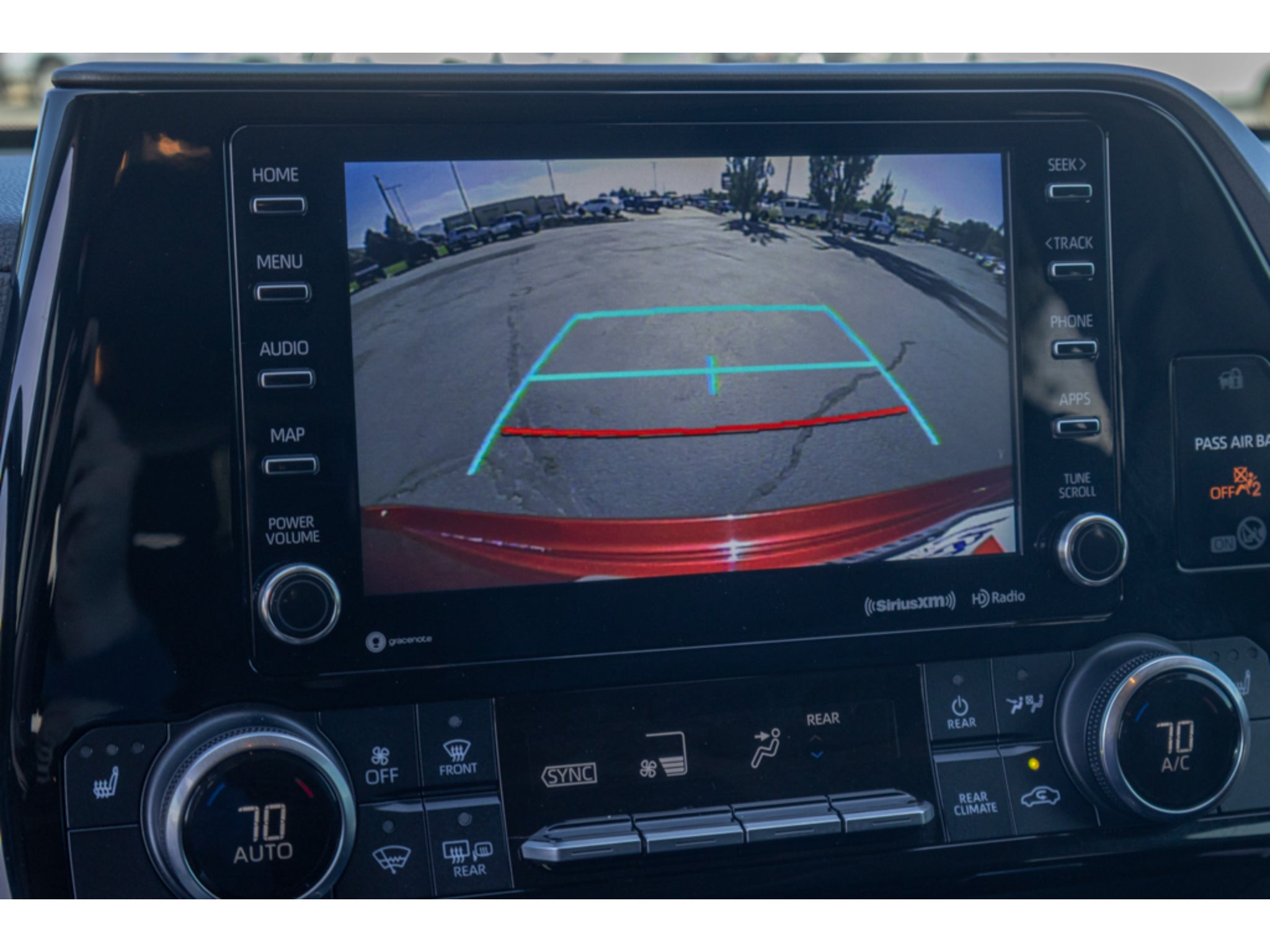 2020 Toyota Highlander XLE Nav