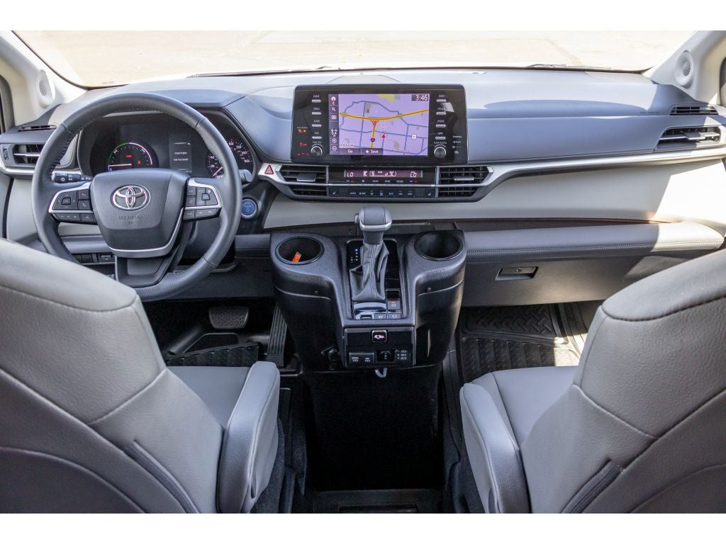 2022 Toyota Sienna XLE BraunAbility Wheel Chair Ramp