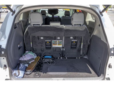 2022 Toyota Sienna XLE BraunAbility Wheel Chair Ramp