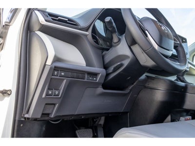 2022 Toyota Sienna XLE BraunAbility Wheel Chair Ramp