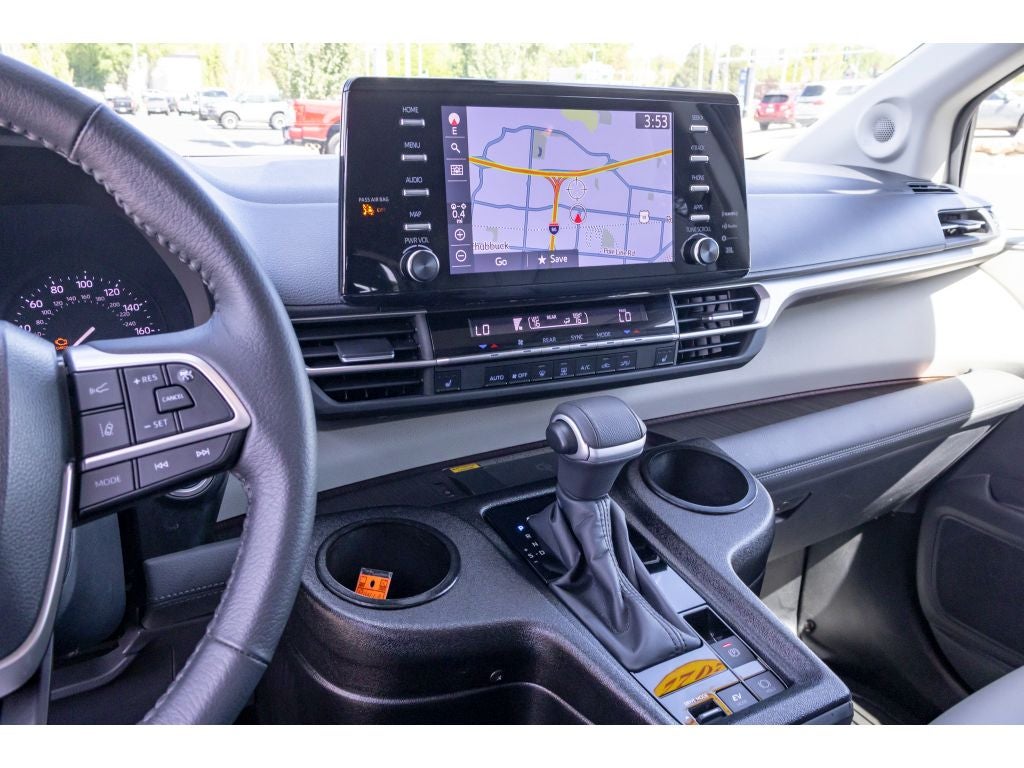 2022 Toyota Sienna XLE BraunAbility Wheel Chair Ramp