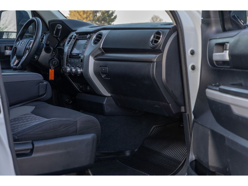 2018 Toyota Tundra SR5