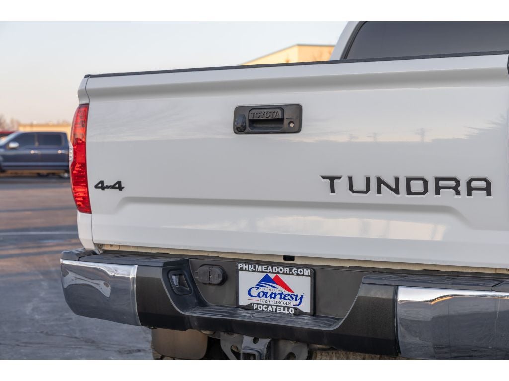 2018 Toyota Tundra SR5