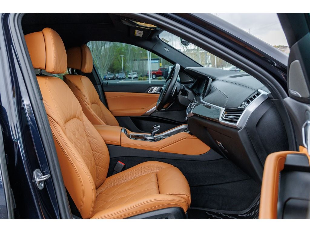 2023 BMW X6 M50i