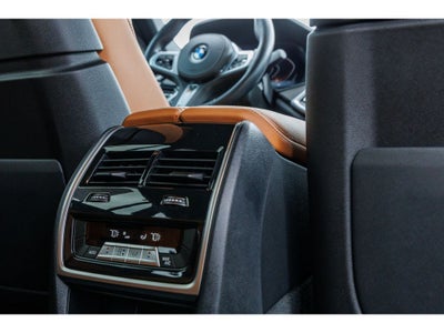 2023 BMW X6 M50i