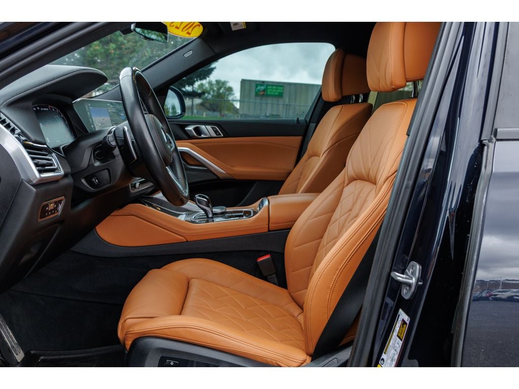 2023 BMW X6 M50i