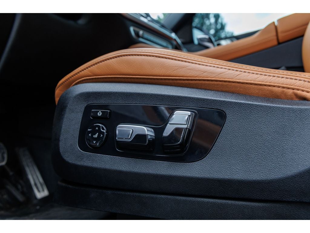 2023 BMW X6 M50i