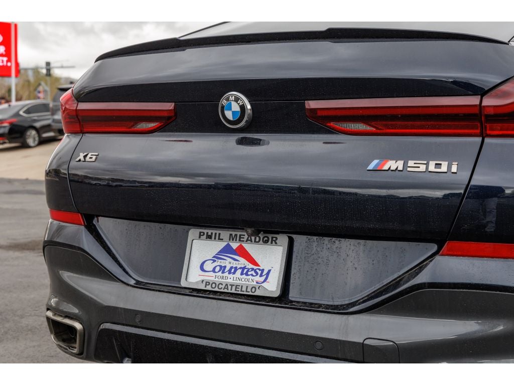 2023 BMW X6 M50i