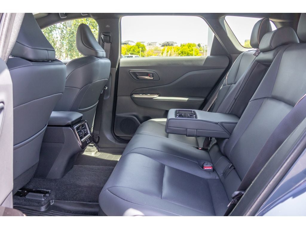 2025 Toyota Crown Signia Signia