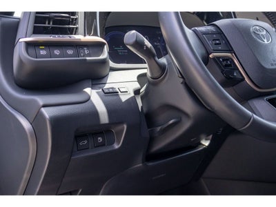 2025 Toyota Crown Signia Signia