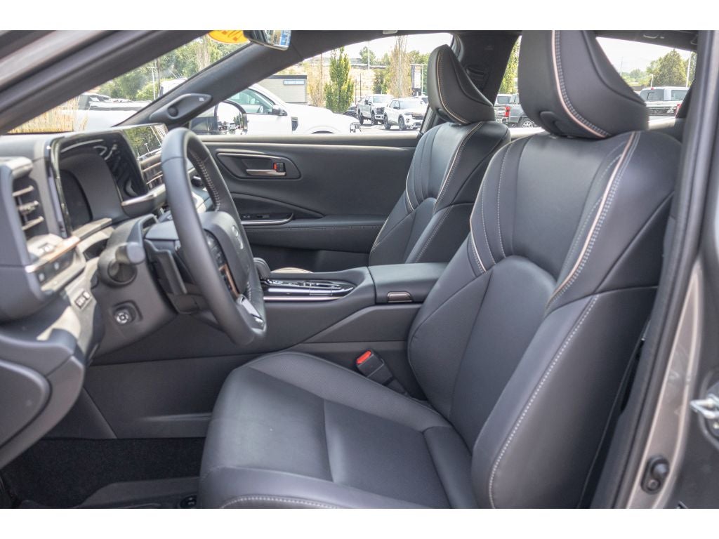 2025 Toyota Crown Platinum