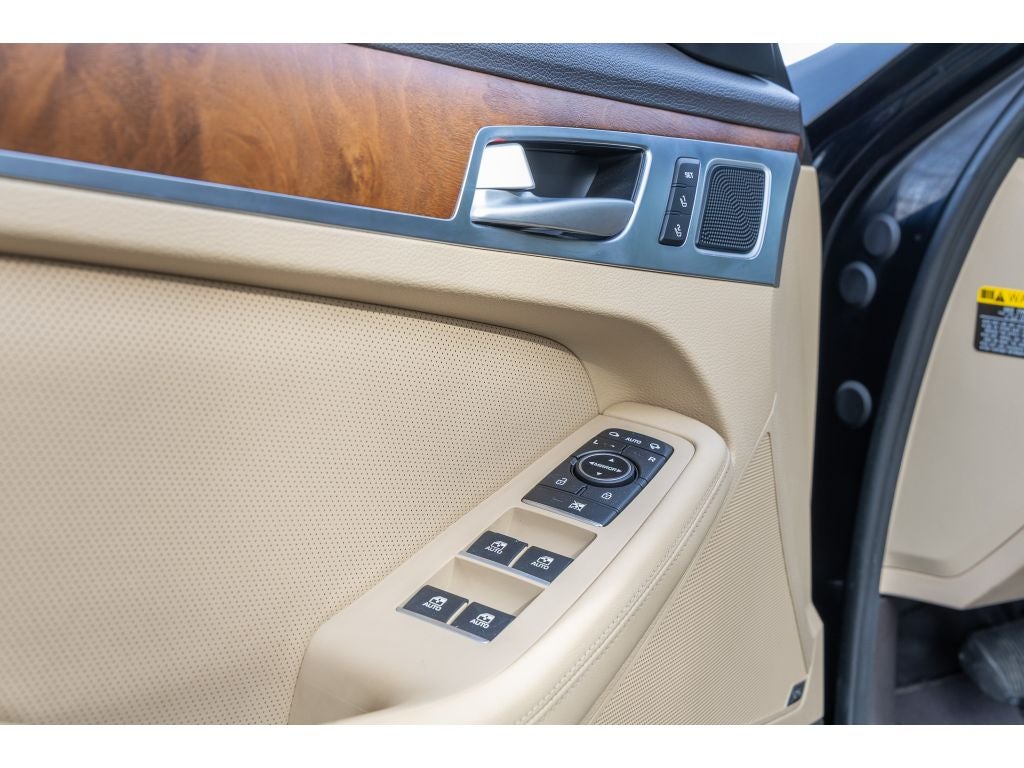 2017 Genesis G80 G80 3.8