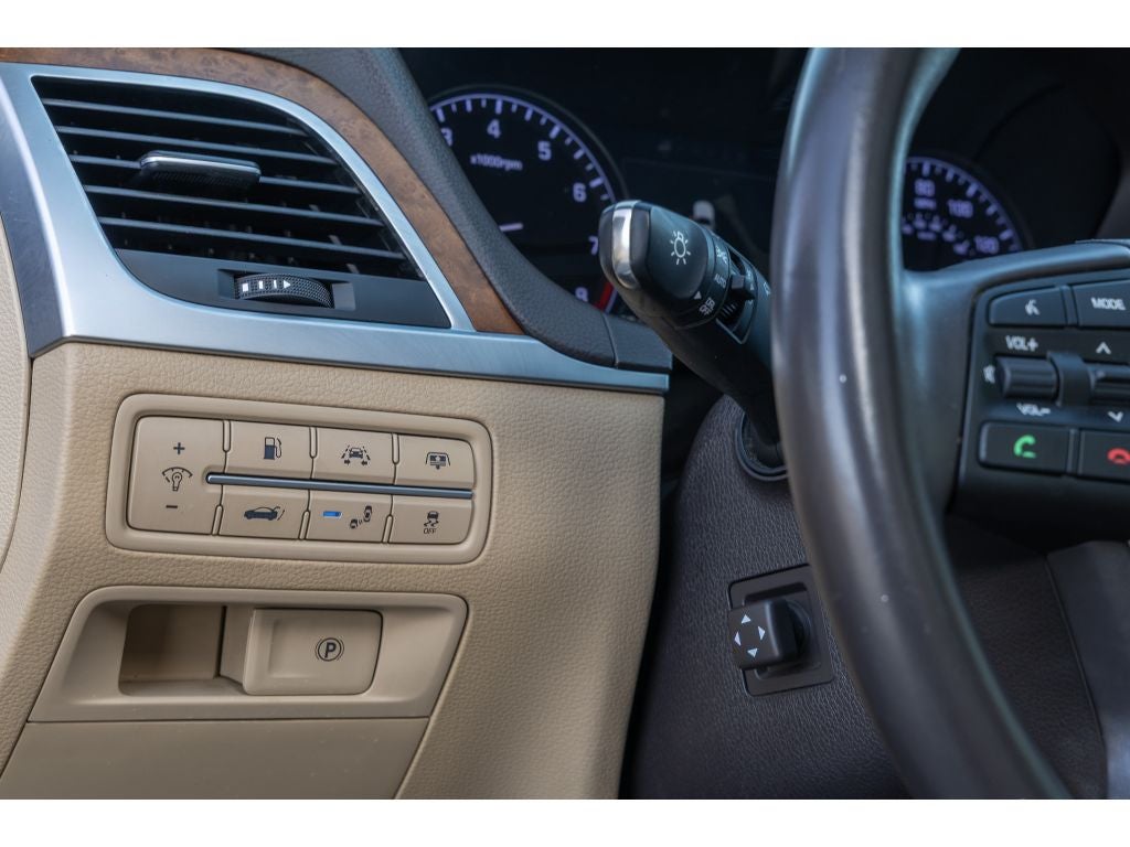 2017 Genesis G80 G80 3.8