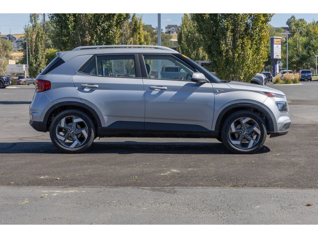 2021 Hyundai Venue SEL