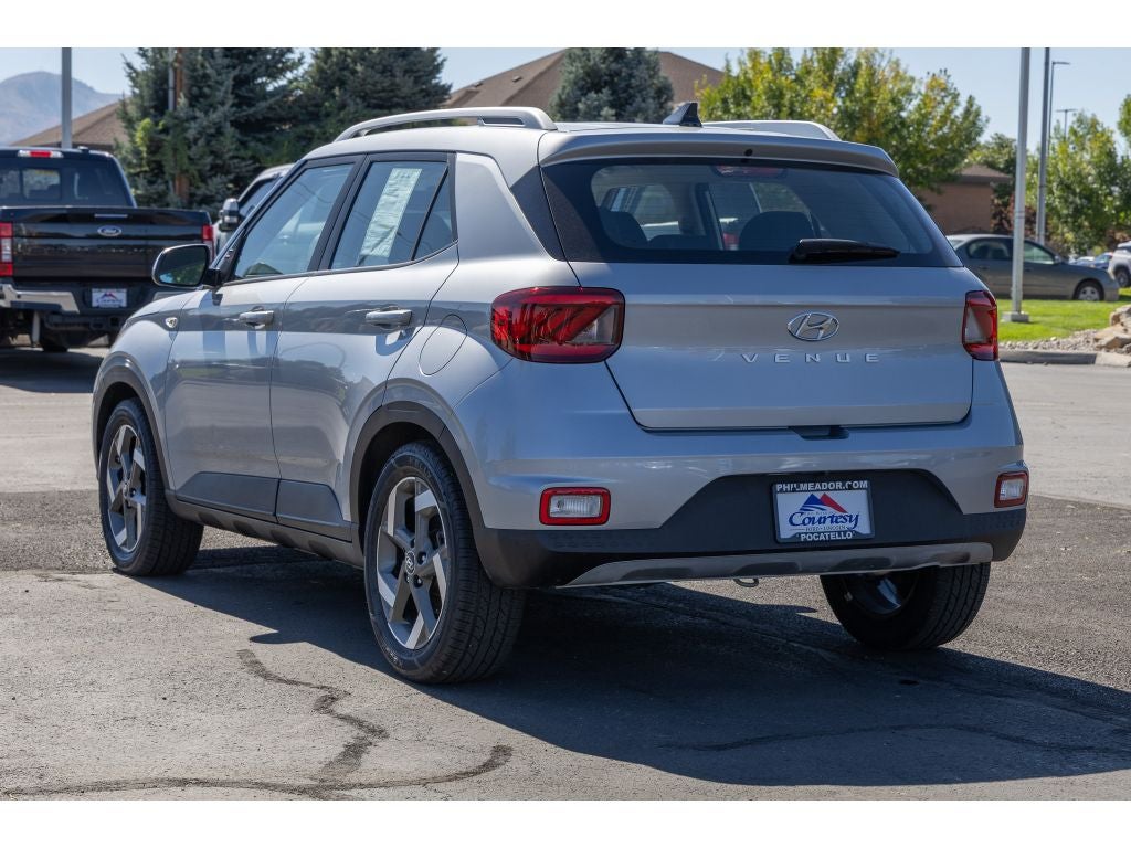 2021 Hyundai Venue SEL