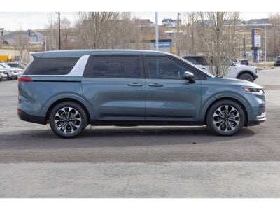 2024 Kia Carnival EX