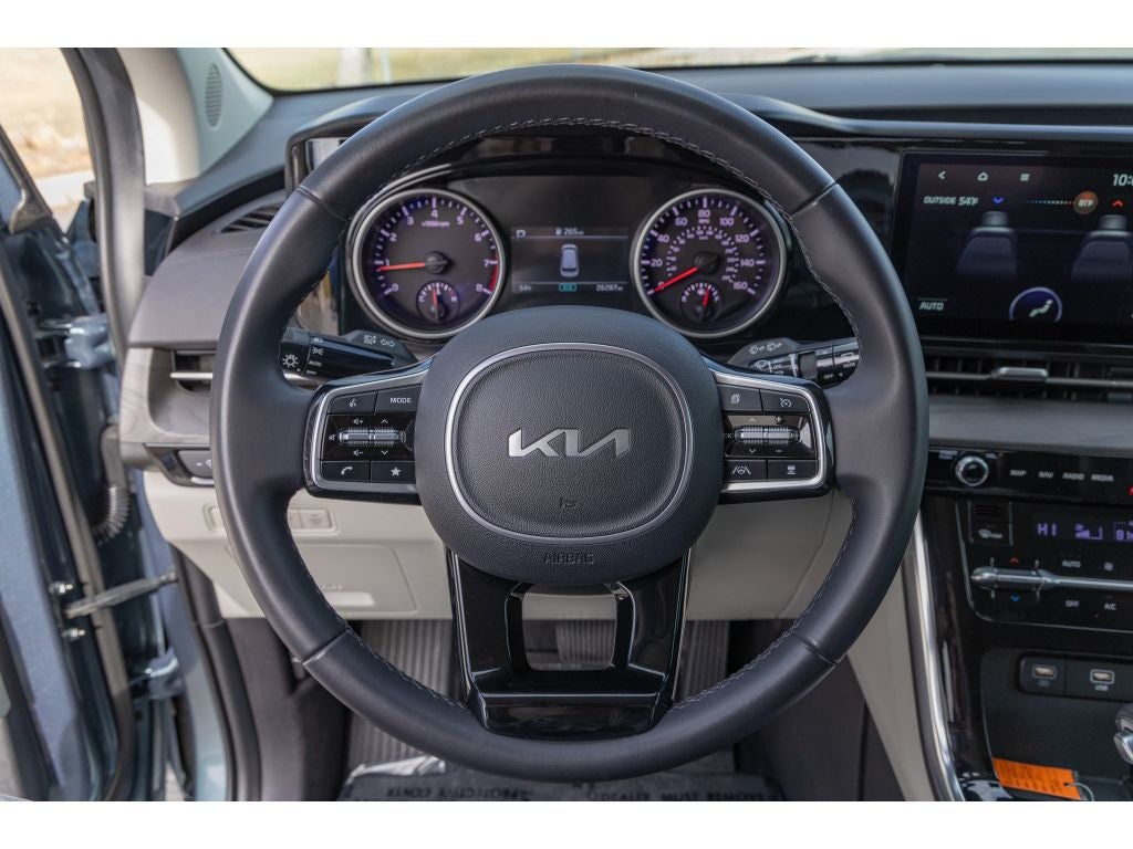 2024 Kia Carnival EX