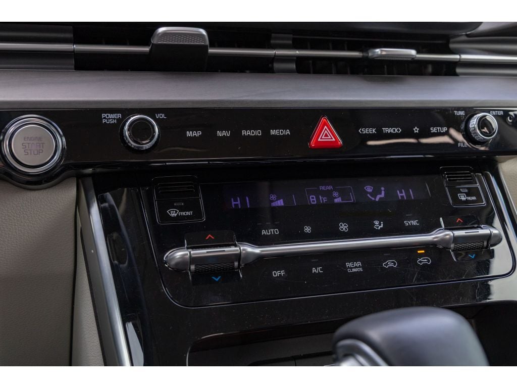 2024 Kia Carnival EX