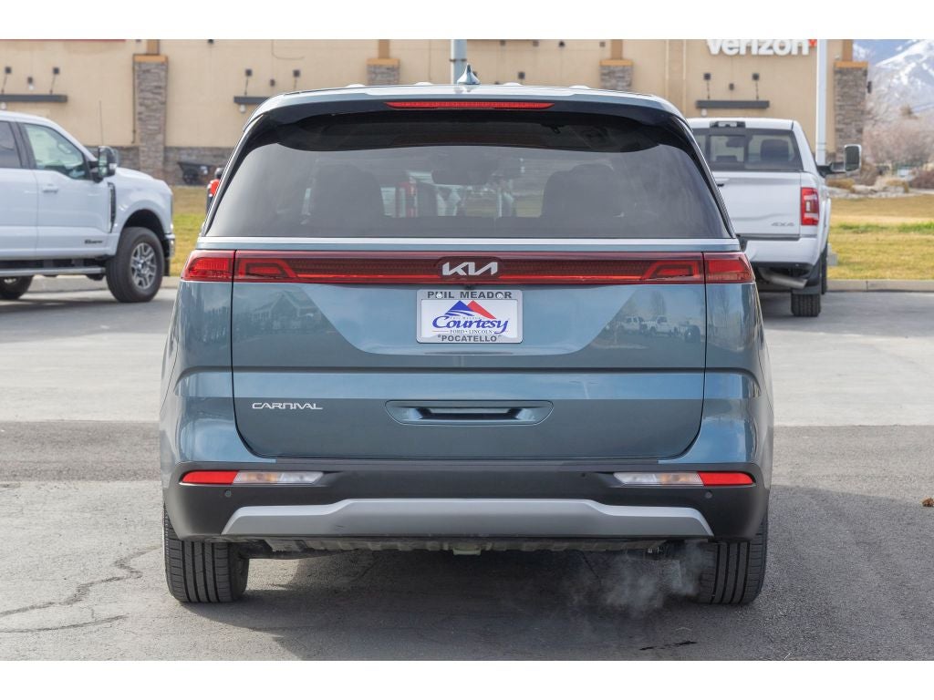 2024 Kia Carnival EX