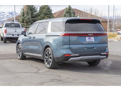2024 Kia Carnival EX