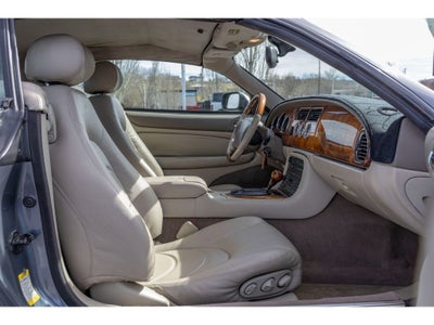 2001 Jaguar XKR Base