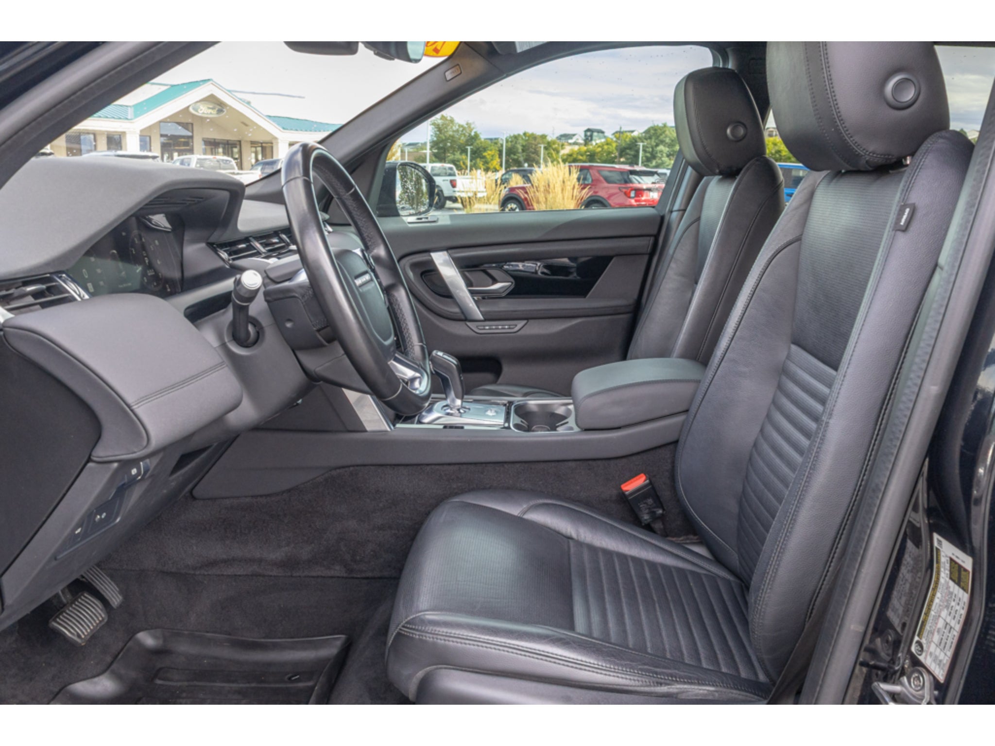2020 Land Rover Discovery Sport SE