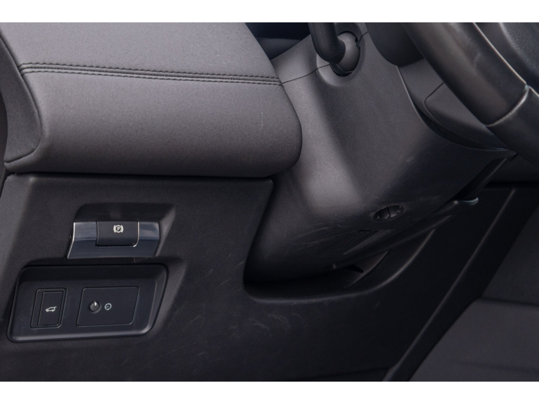 2020 Land Rover Discovery Sport SE