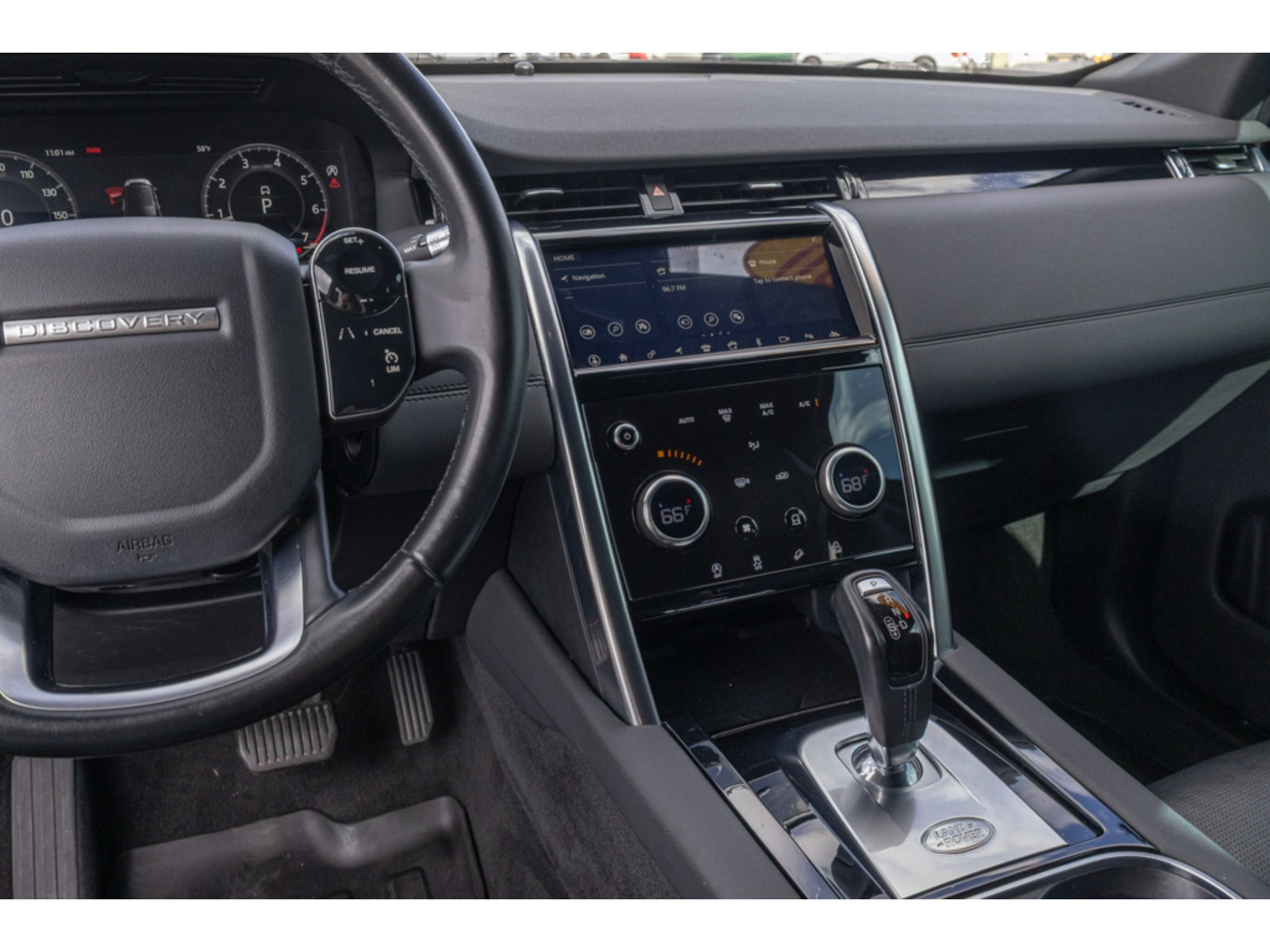 2020 Land Rover Discovery Sport SE