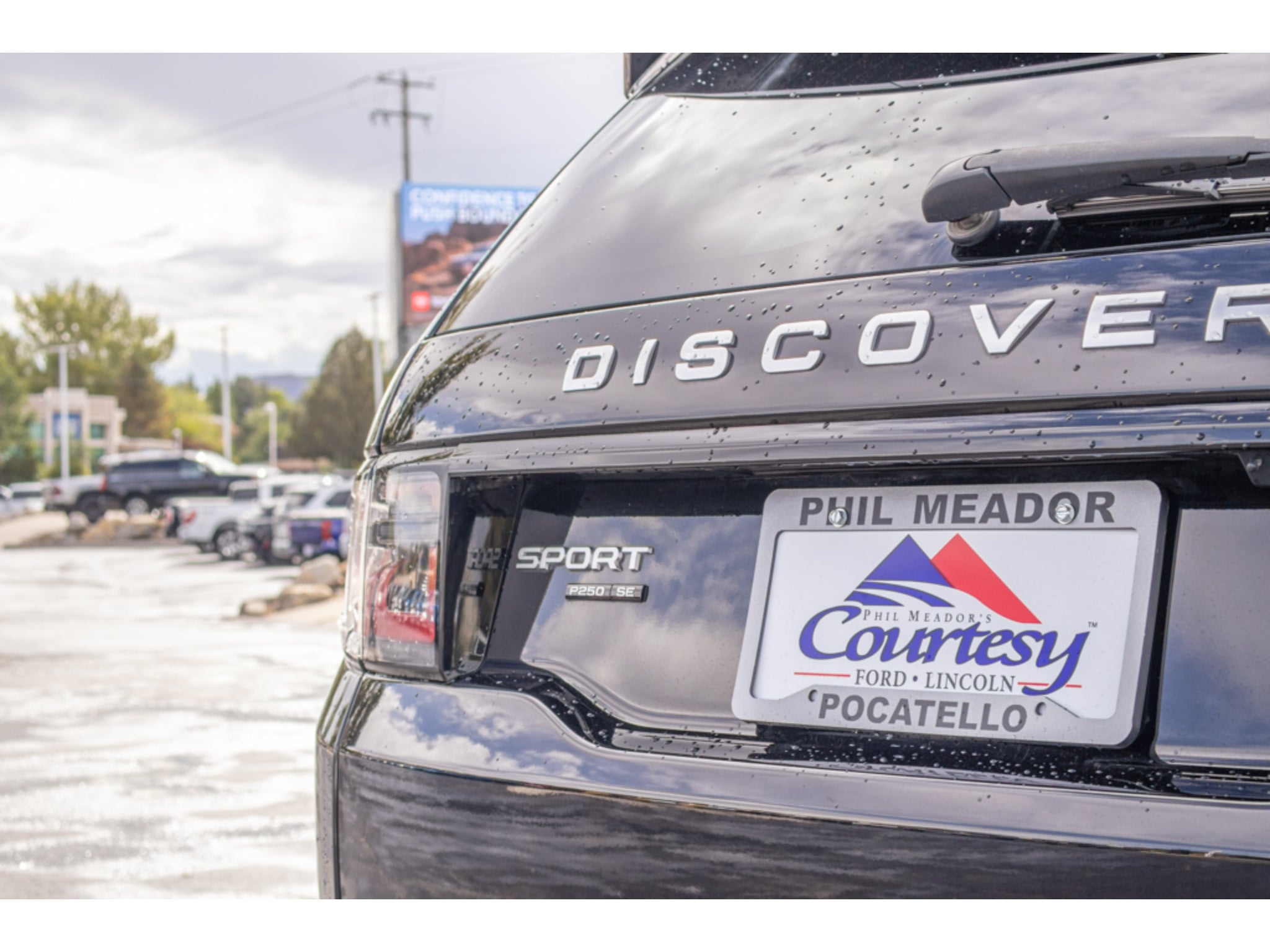 2020 Land Rover Discovery Sport SE